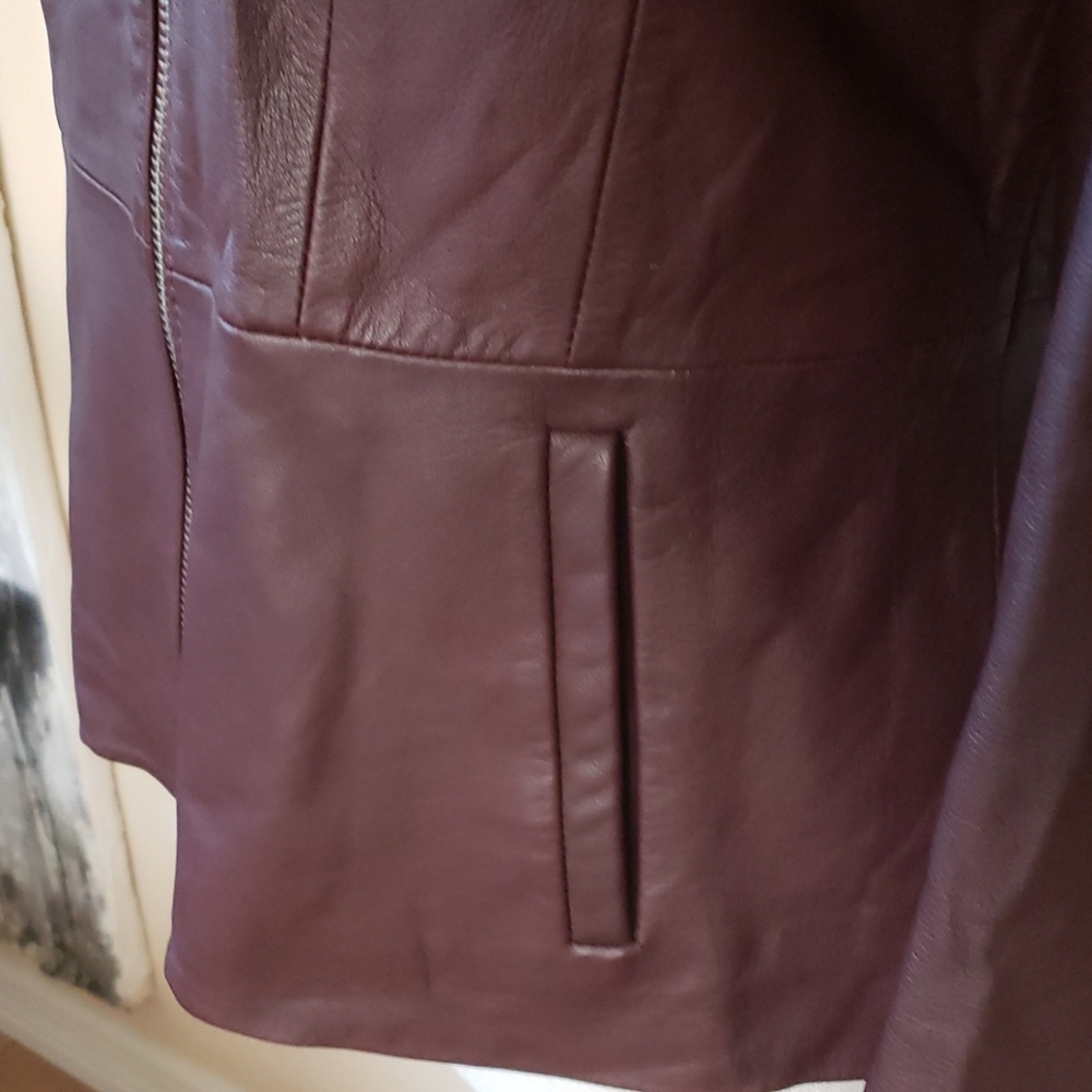 Leather jacket S/P - Picture 11 of 12